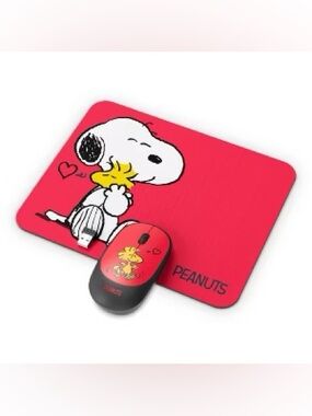 Peanuts Red Snoopy & Woodstock Mouse Pad and Wireless Mouse